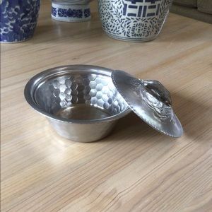 Vintage “Peas in a Pod” dish Hand Forged Aluminum MCM